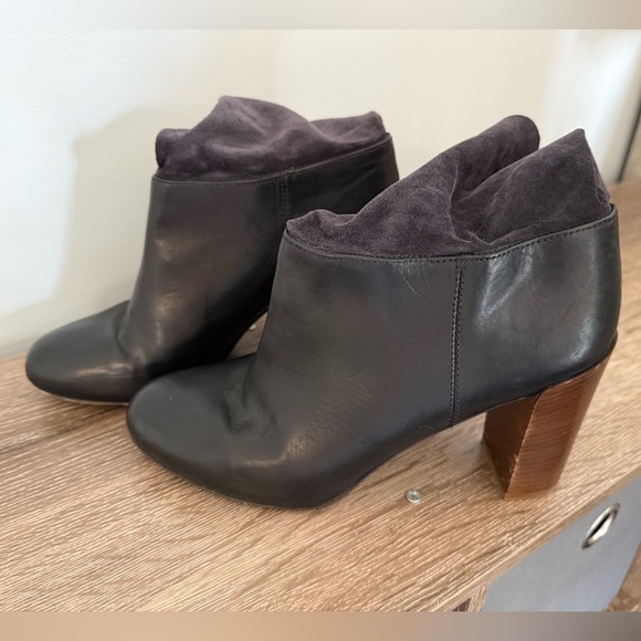 Vince Shoes - Vince Chase Black Leather And Suede Ankle Boots 8.5